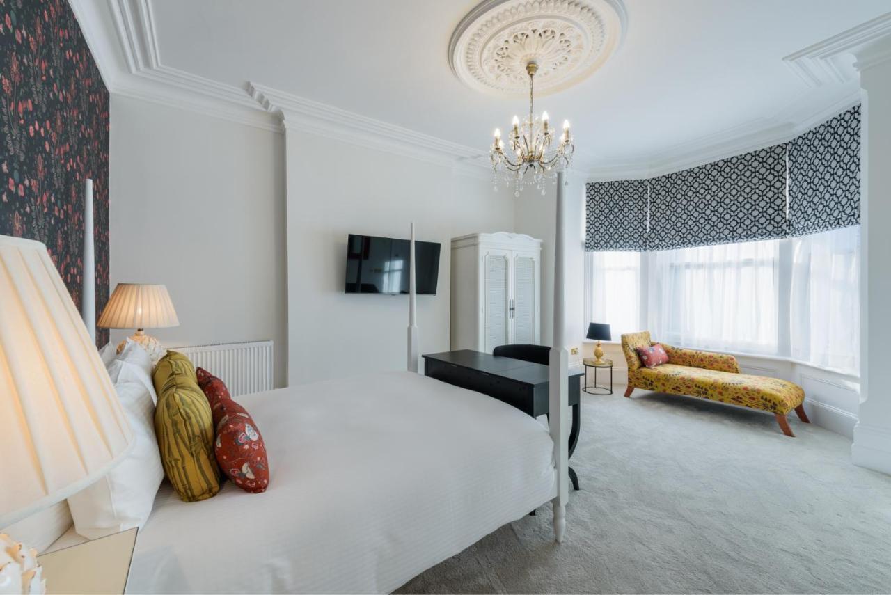 The Clarence Boutique Rooms Портсмът Екстериор снимка