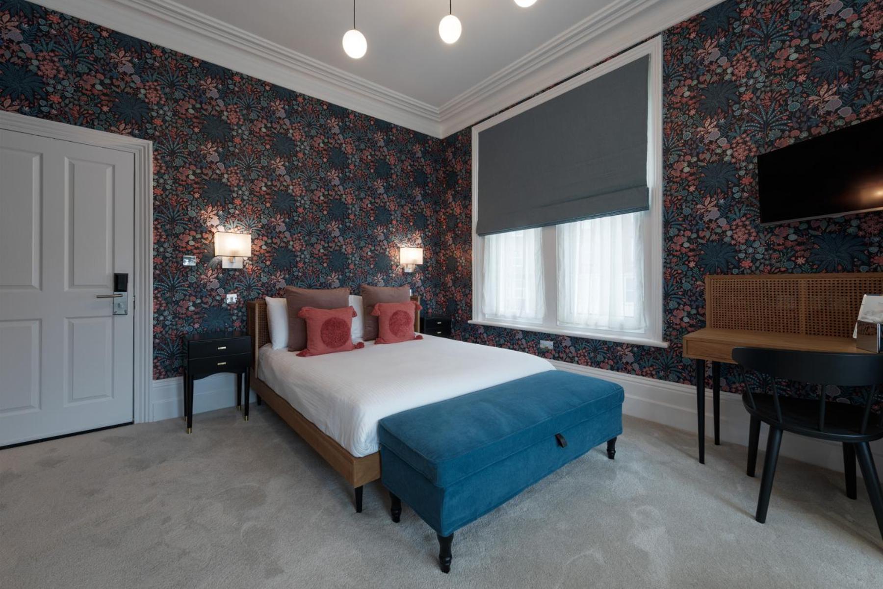 The Clarence Boutique Rooms Портсмът Екстериор снимка