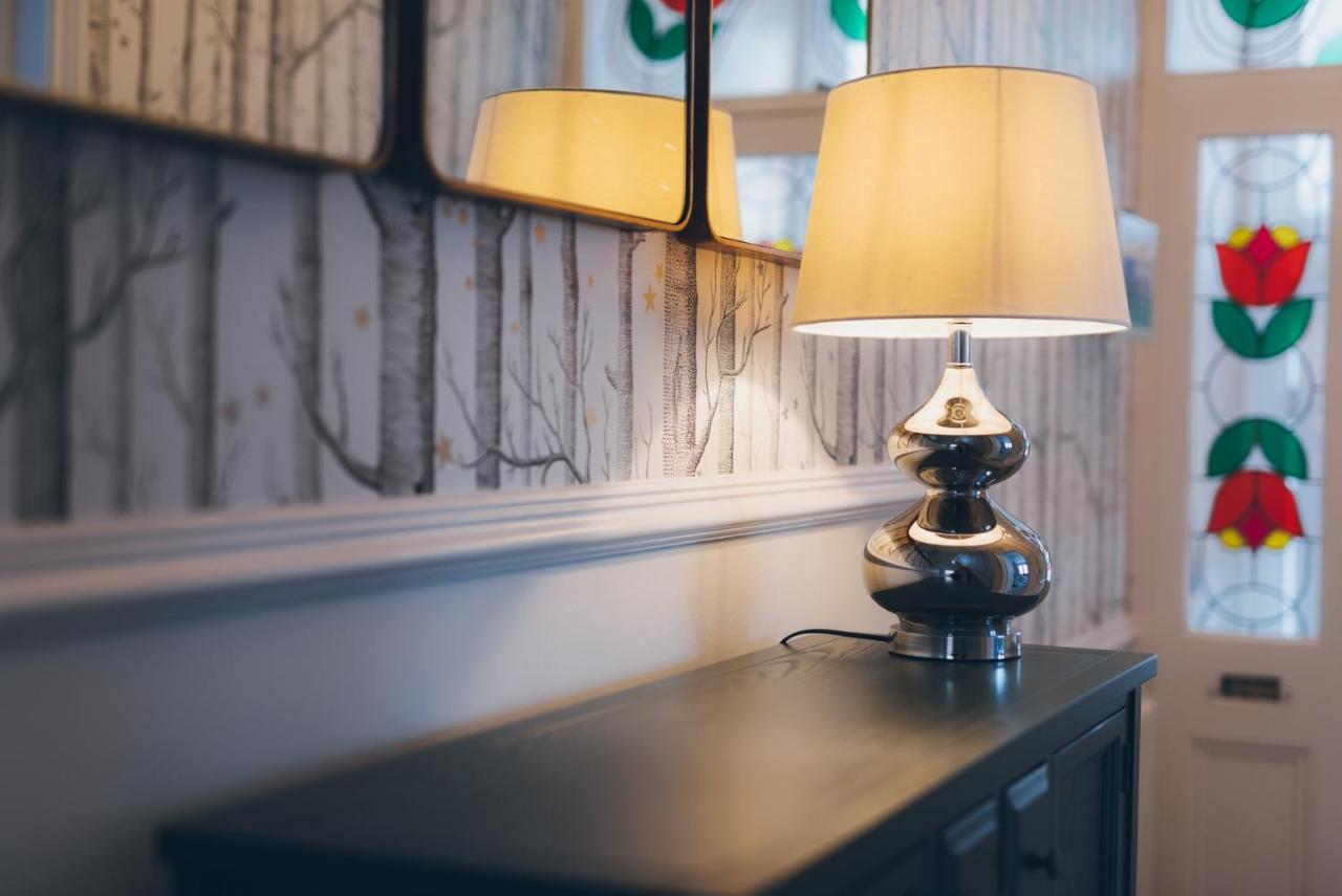 The Clarence Boutique Rooms Портсмът Екстериор снимка