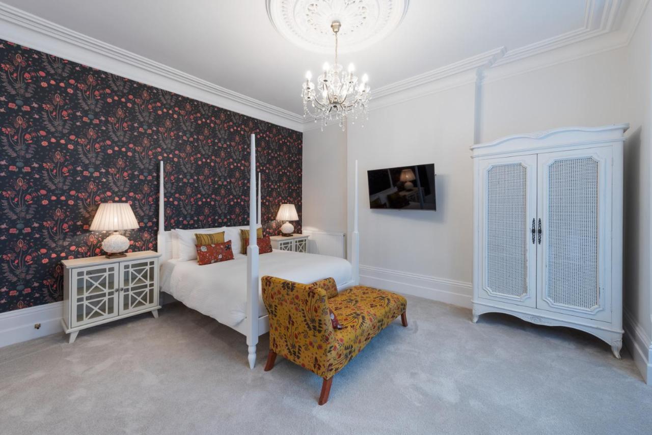 The Clarence Boutique Rooms Портсмът Екстериор снимка