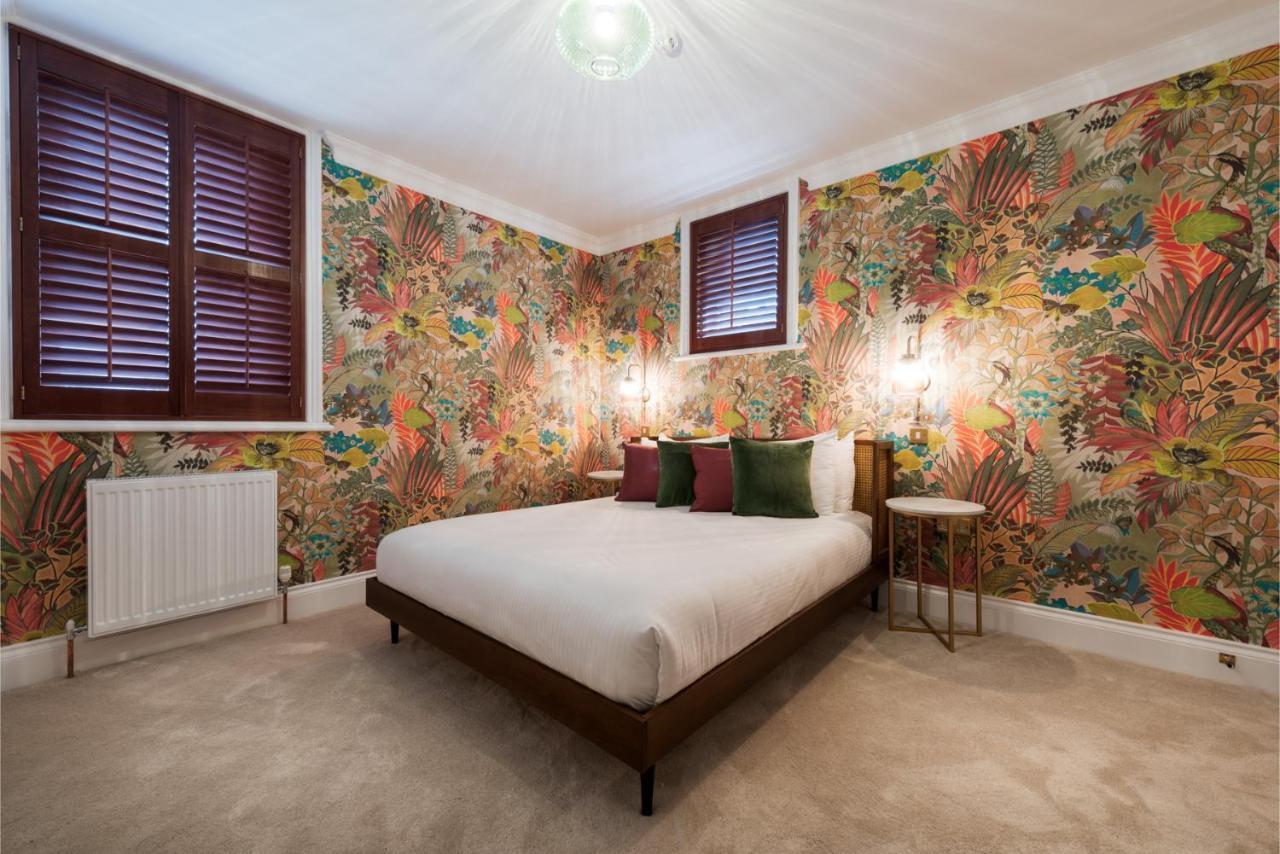 The Clarence Boutique Rooms Портсмът Екстериор снимка
