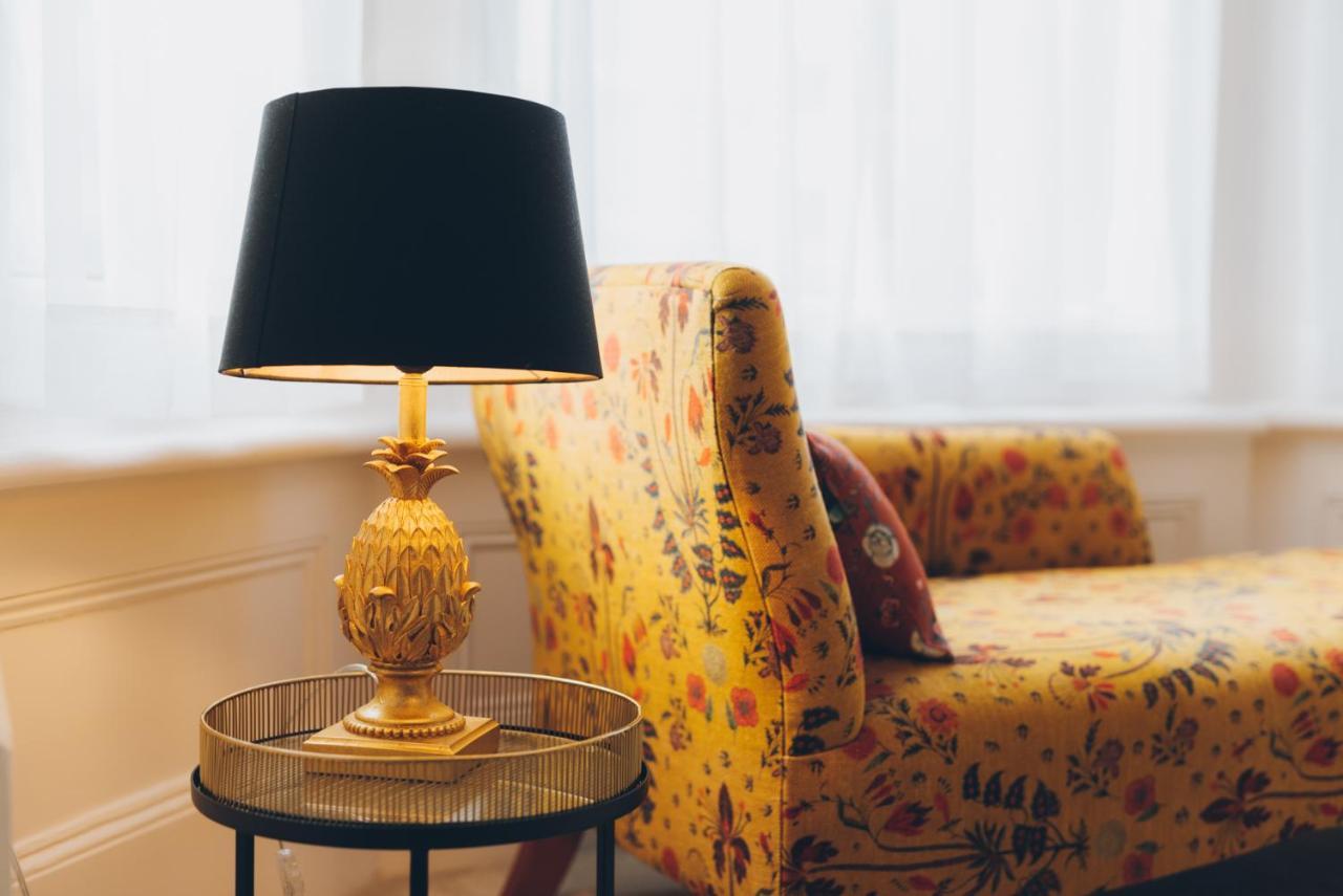 The Clarence Boutique Rooms Портсмът Екстериор снимка