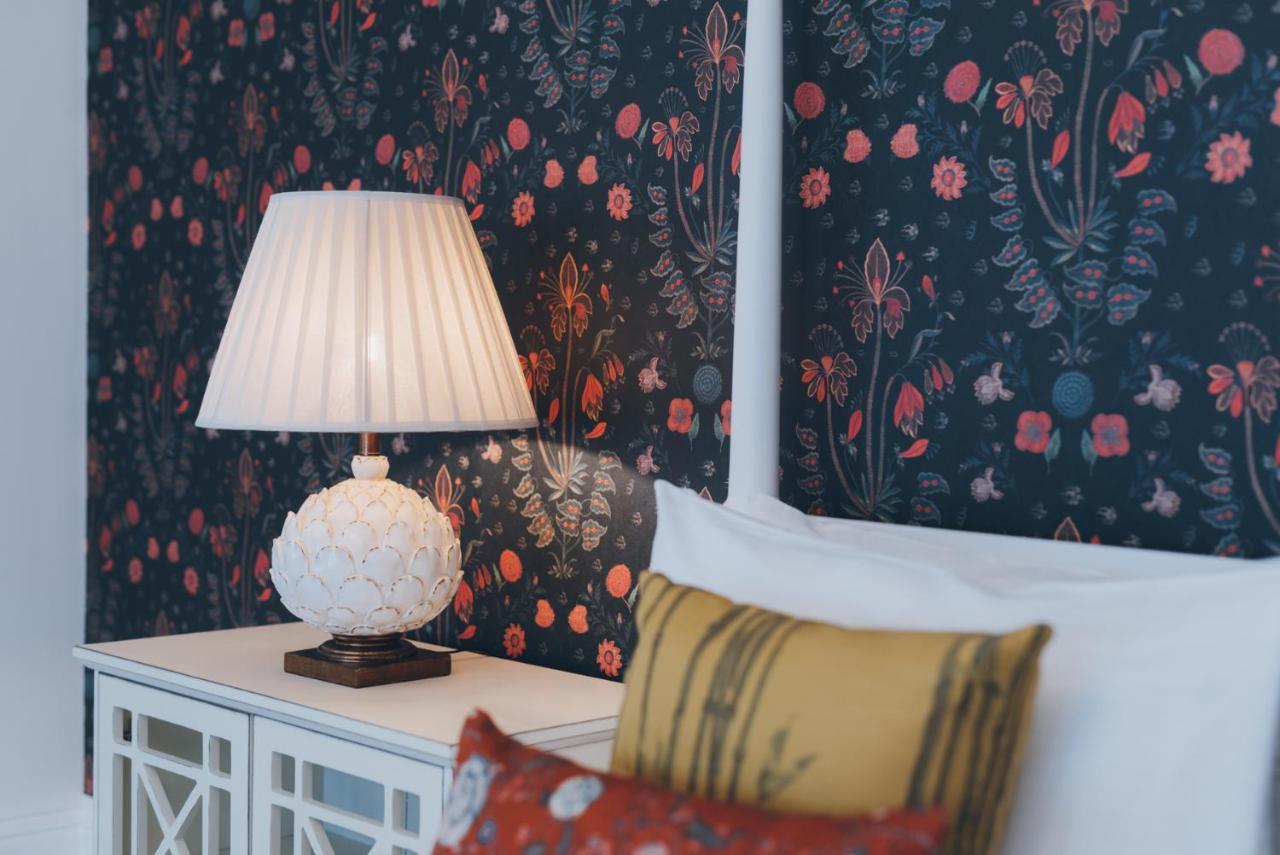 The Clarence Boutique Rooms Портсмът Екстериор снимка