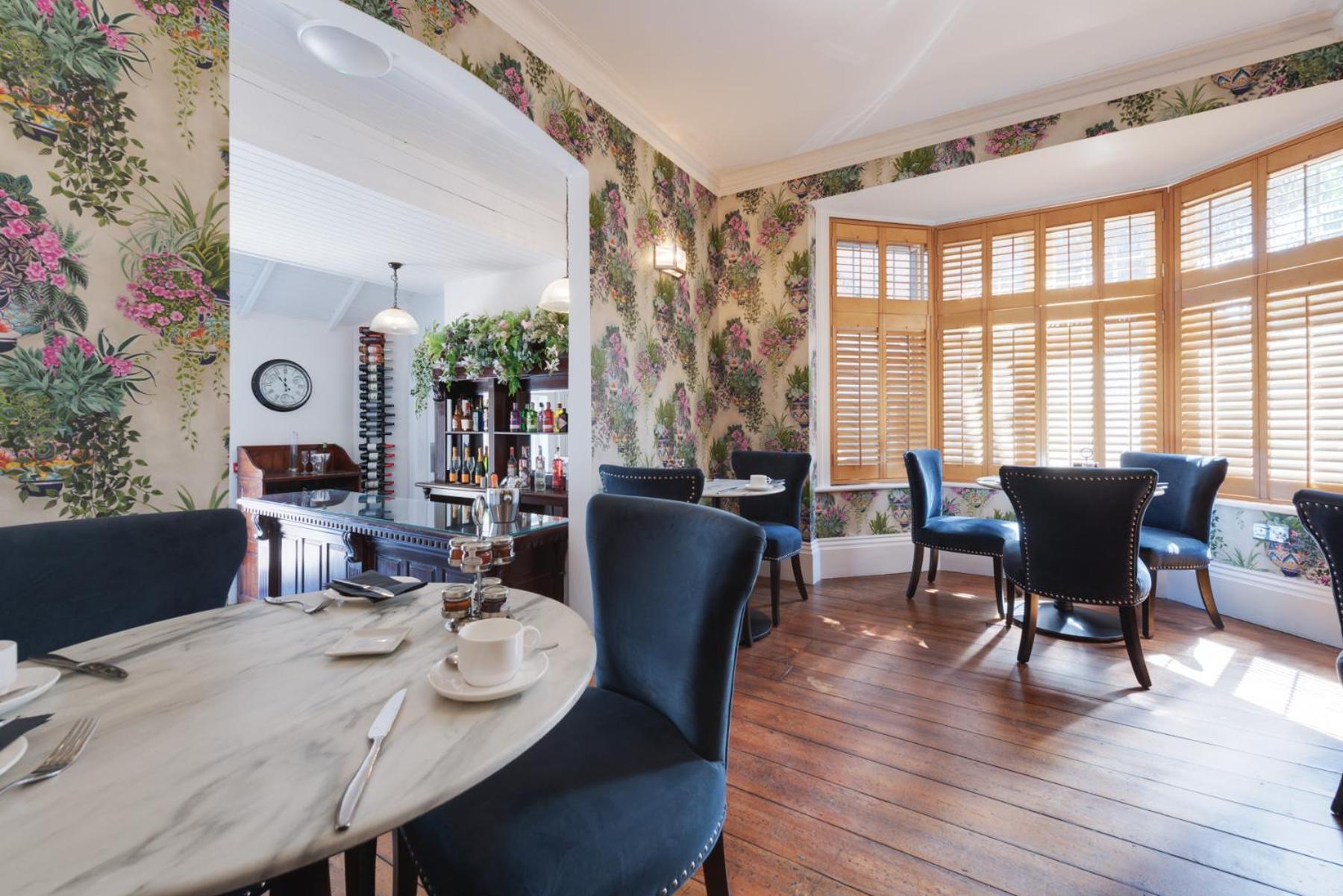 The Clarence Boutique Rooms Портсмът Екстериор снимка